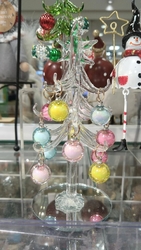 先日、耳たぶに...