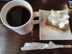 友人らとお茶を...