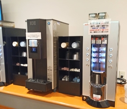 小山のイオンモ...