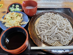 まだまだ、暑い...