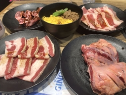 夕ご飯で食べ放...
