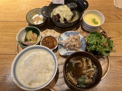 平日11時半す...