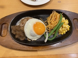 ランチにエッグ...