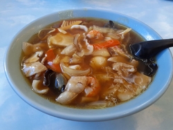 ランチで訪問。...