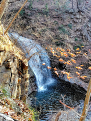龍王峡の散策路...