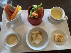 昼時にネットで...