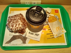朝マックでお邪...