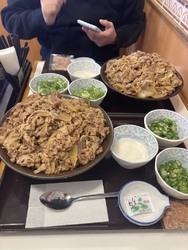 お腹ぺこぺこだ...