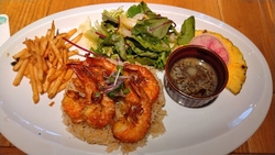 平日ランチ初訪...