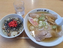 佐野に来たらラ...