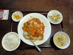 ランチで酢豚を...