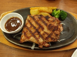 夜久々に食事を...