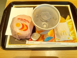 朝マックでお邪...