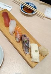 入口がスロープ...
