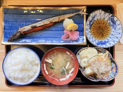 週の真ん中、水...