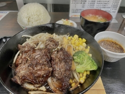 久々の訪問です...