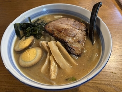 お昼は鈴乃屋さ...