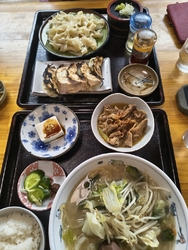 勝山さんでお昼...