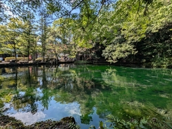 名水百選にも選...