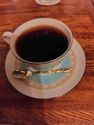 夕食後にコーヒ...