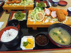 とり茂さんに久...