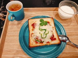 初めてモーニン...