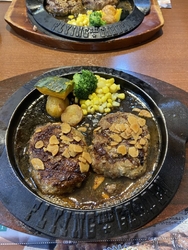 爆弾ハンバーグ...