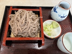 今回はお蕎麦を...