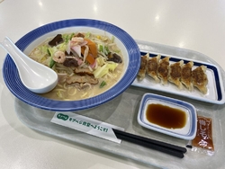 温かい物が食べ...