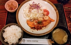 平日15時頃訪...