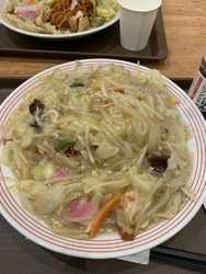 3人でランチ訪...