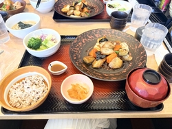 ランチタイムに...