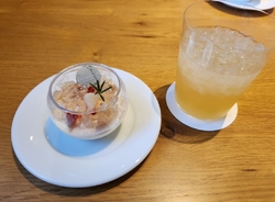昼食を食べたレ...