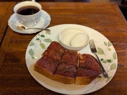 モーニングを食...