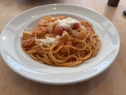 夫婦で買い物し...