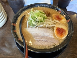 ここの味噌ラー...