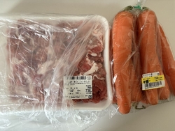広告の品の豚肉...