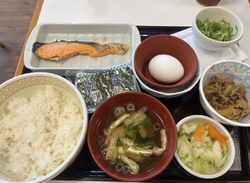 平日の11時過...