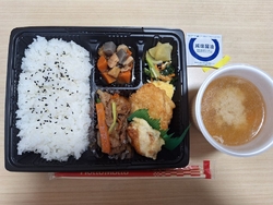 お昼をネット注...