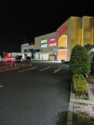 近くのホテルに...