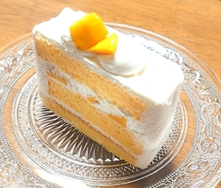 美味しいケーキ...