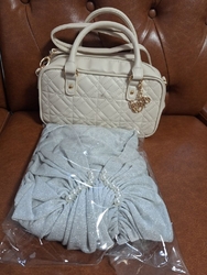 娘用の結婚式の...