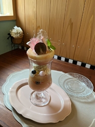 桃パフェを頂き...