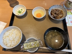 朝食利用しまし...