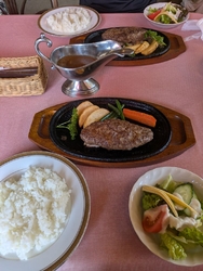 和牛ハンバーグ...