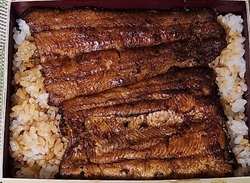 先週、結婚記念...