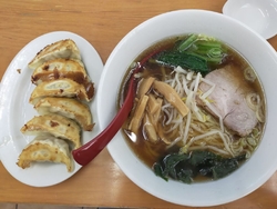 餃子を食べたく...