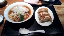 初訪問。...