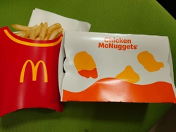 お昼に、マクド...
