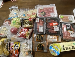 家で焼肉と焼き...